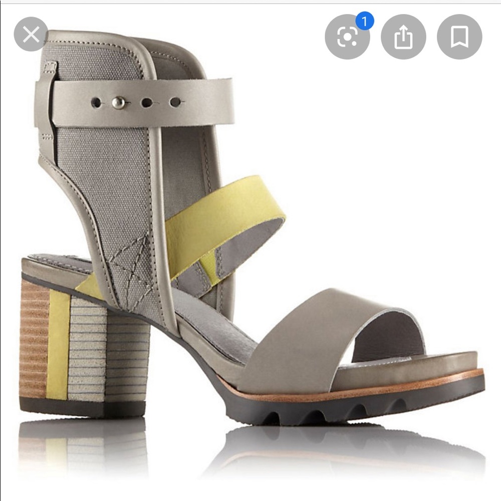 Sorel Women’s Addington Cuff Heel